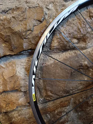 Ruedas Mavic Aksium carretera