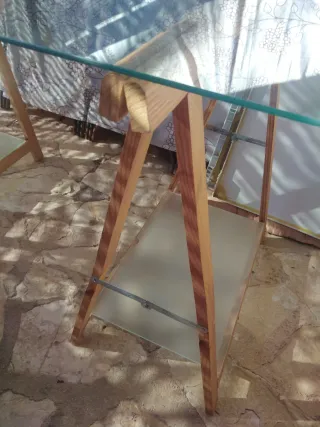 Mesa escritorio cristal y madera