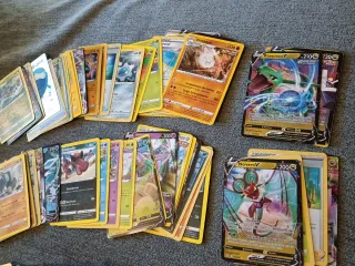 100 Cartas Pokémon Variadas