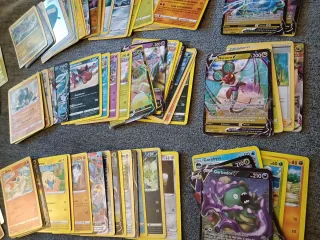 100 Cartas Pokémon Variadas