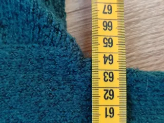 Jersey verde cuello alto