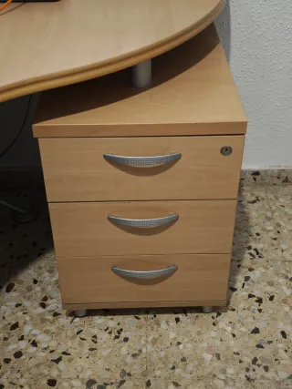 Mesa de despacho Ofiprix de alta calidad.