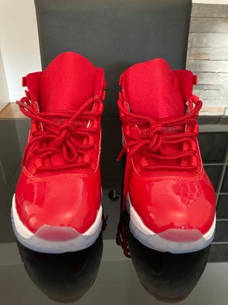 Nike Air Jordan Retro 11 Rojas Talla 43
