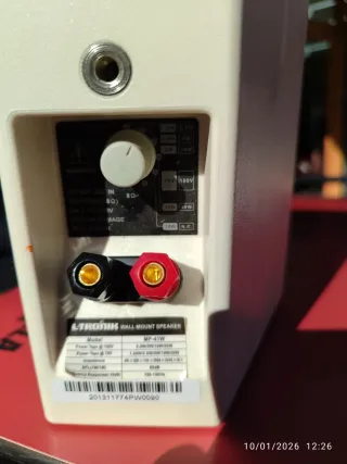 6 altavoces L-TRONIK con soportes