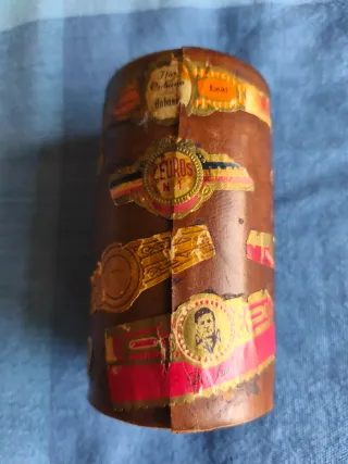 Cubilete portalápices cuero y vitolas antiguo