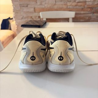 Zapatillas Nike Fútbol Beige