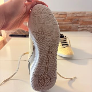 Zapatillas Nike Fútbol Beige