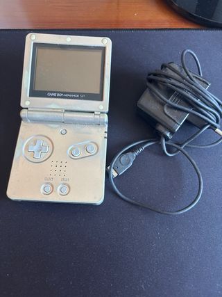 Nintendo GBA SP Plata