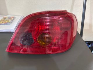 Piloto trasero Peugeot 307 derecho