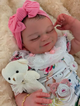 Reborn realizada con genesis horneada y barnizada