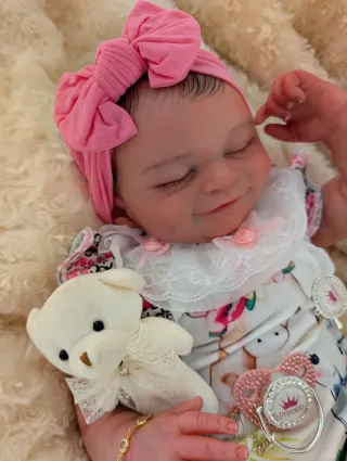 Reborn realizada con genesis horneada y barnizada