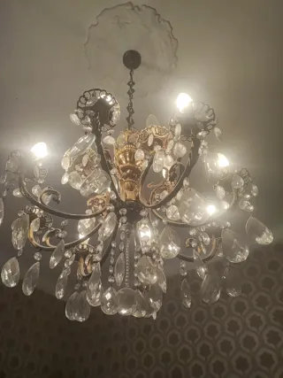 Lampadario stile Maria Teresa oro e cristallo