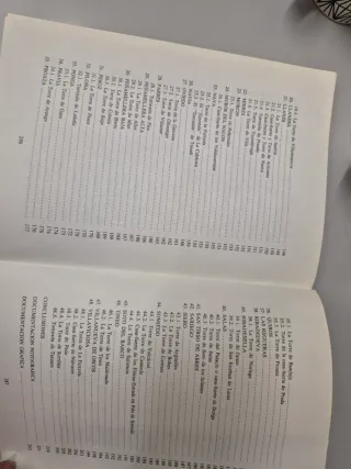 Torres señoriales de la Baja Edad Media asturiana