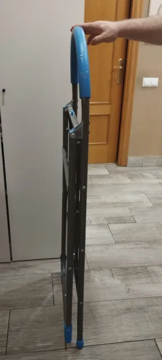 Escalera 3 peldaños azul y gris