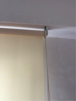 Estor enrollable beige tela