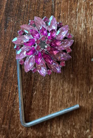 Appendino "gioiello" da tavolo per borsetta