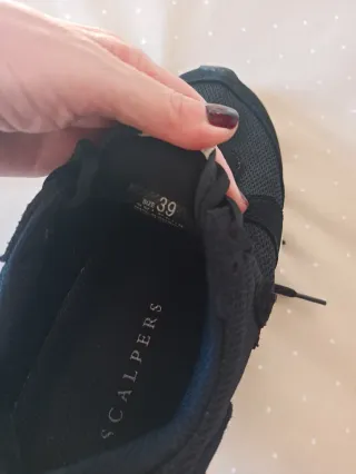 Zapatillas Scalpers Negras