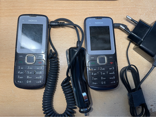 2 x Nokia C1 Telefoni per Collezionisti