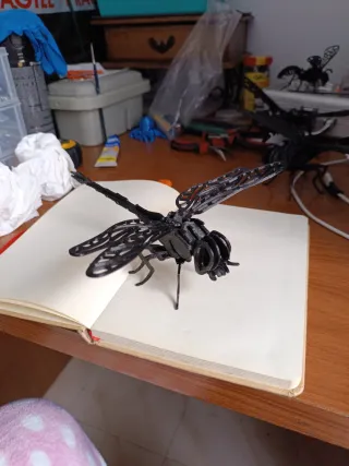 Figura Libélula Decorativa 3D