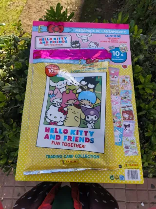 Megapack Hello Kitty y Amigos Panini