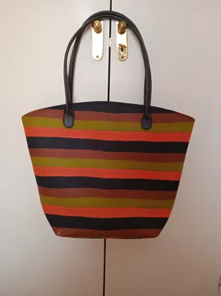 Bolso grande estampado tela wax. Hecho en senegal