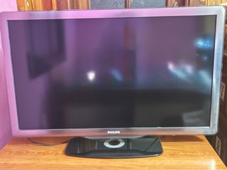 Televisión Philips Plata y Negra