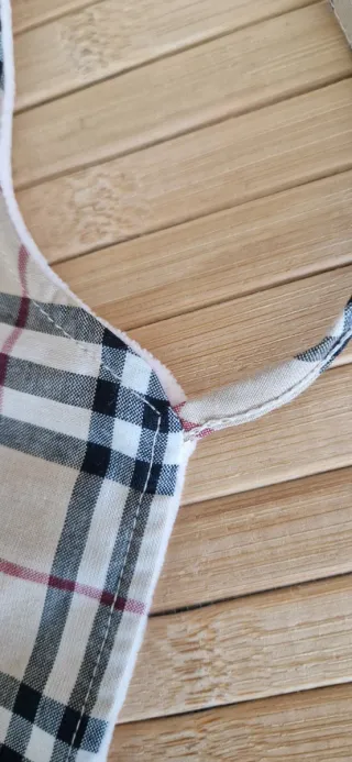 Babero Burberry Rosa