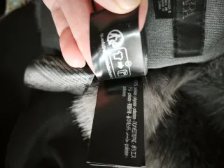 Chaqueta pelo y piel sintética reversible. Zara