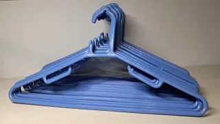 Lote 20 Perchas Plástico Grandes Azules