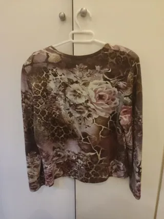 Conjunto Camiseta y falda floral y animal print