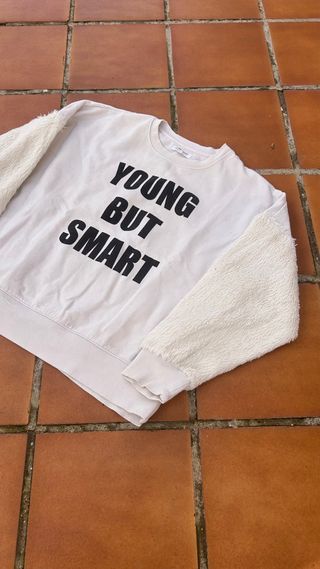 Sudadera Young But Smart