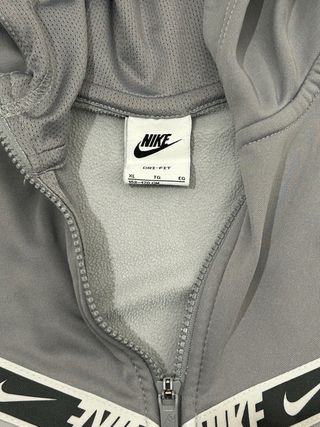 Tuta Nike Grigia con Logo