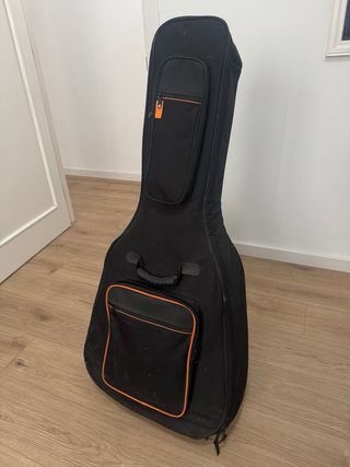 Pack Guitarra acústica amplificable Takamine