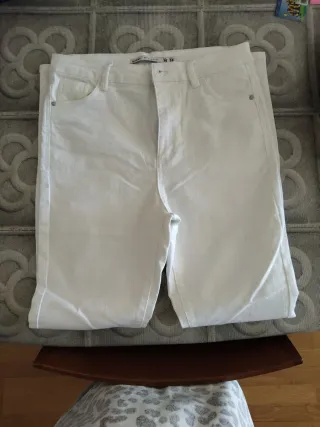 Pantalón tejano blanco Lefties Talla M