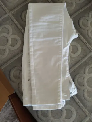 Pantalón tejano blanco Lefties Talla M