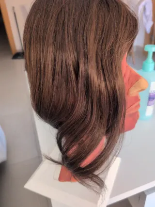 Peluca pelo natural castaño
