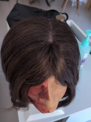 Peluca pelo natural castaño