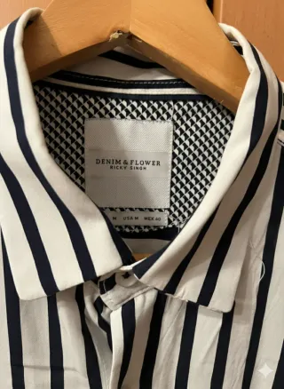 Camiseta Rayas Botones Manga Corta Hombre