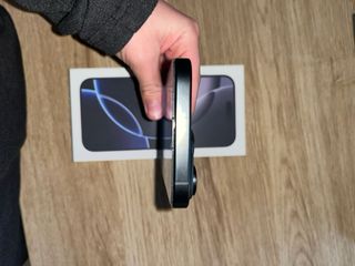 iPhone 16 Pro Max 256GB Negro con garantia 6 meses