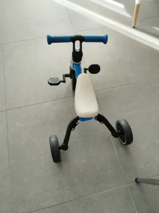 Bicicleta de aprendizaje para niños hasta 3 años