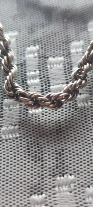 Cadena de plata trenzada