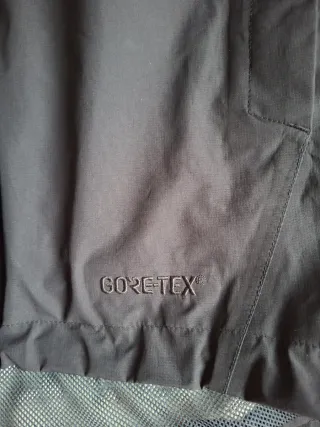 Chaqueta Gore-Tex Adidas Negra