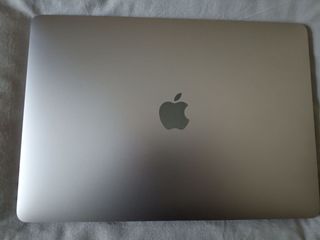 MacBook Pro 13.3 i7 16GB RAM
