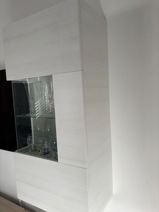 Mueble Comedor Madera Claro y Blanco