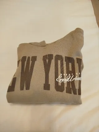 Sudadera Pull&Bear New York Beige