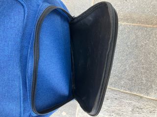 Zaino blu con logo aereo