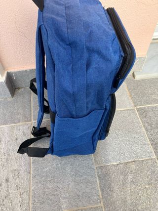 Zaino blu con logo aereo