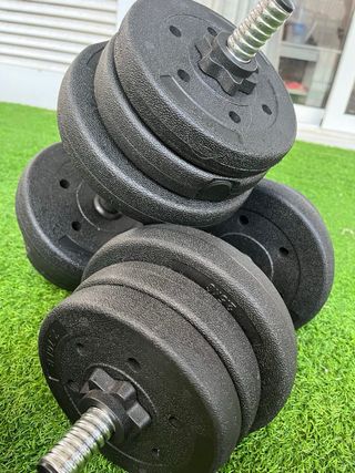 Banco de pesas y mancuernas