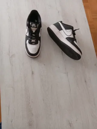 Zapatillas Nike Air Force 1 Negras y Blancas