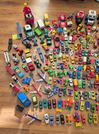 Lote coches y camiones 7.4 kg